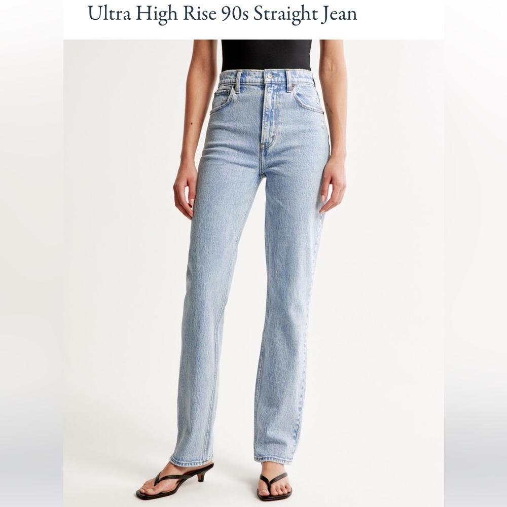 Abercrombie & Fitch Ultra High Rise 90s Straight Jean